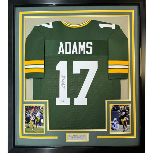 Framed signed davante adams - davante,